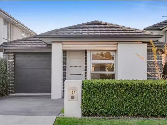 House for rent in Oran Park, Sydney