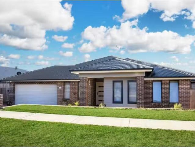 House for rent in Manchester Square, New South Wales