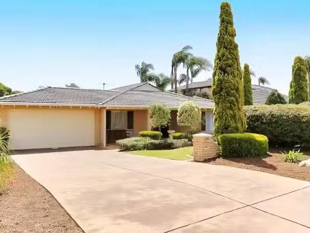 House for rent in Ballajura, Western Australia