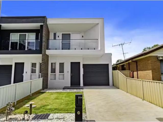 House for rent in Ingleburn, Sydney