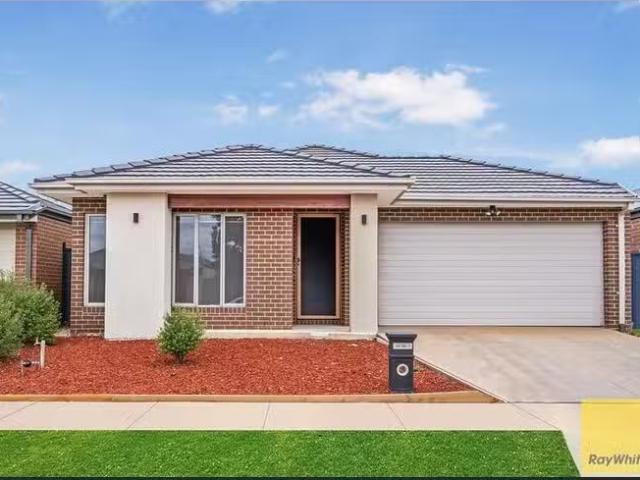 House for rent in Exford Waters, Melbourne
