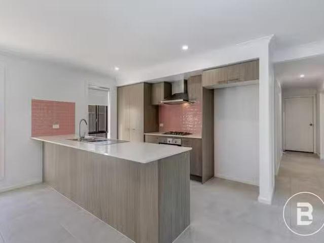 House for rent in Jackass Flat, Victoria
