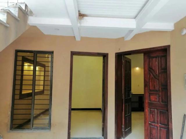 House for sale in Nawaz Colony, شاہ خالد کالونی