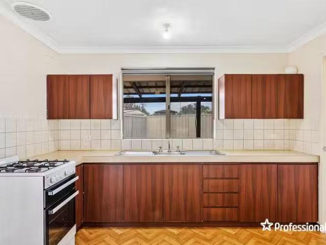 House for rent in Forrestfield, Western Australia