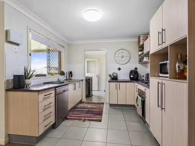 House for rent in Ross Creek, Victoria