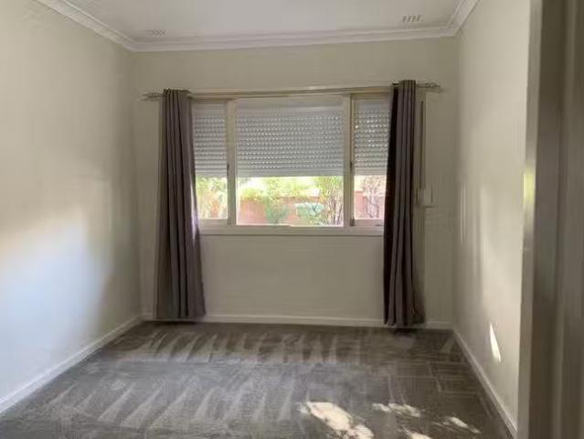 House for rent in Cloverdale, Western Australia
