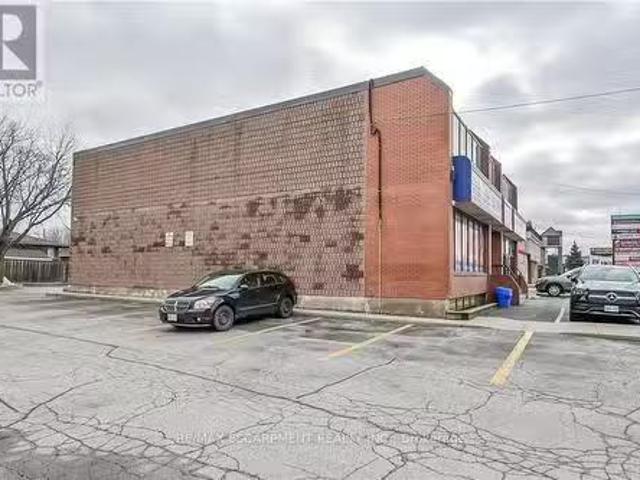 House for rent in Ancaster, Ontario