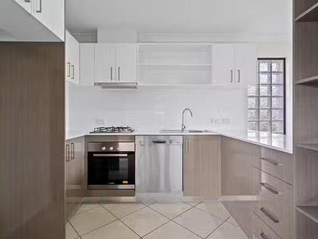 Apartment for rent in Toombul, Queensland