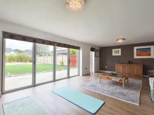House for rent in Brockhall Village, Paradise