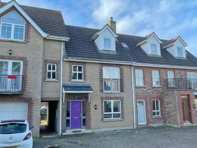 House to rent in Meath