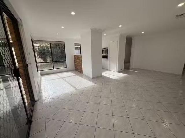 House for rent in Kardinya, Western Australia