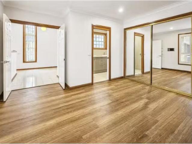 Condo for rent in Sydney, New South Wales
