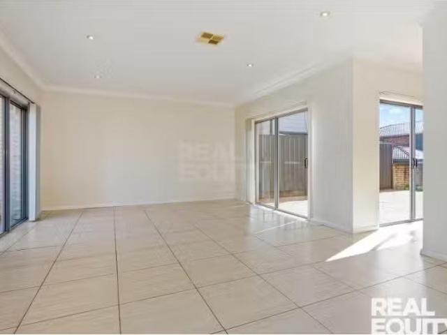Condo for rent in Liverpool South, New South Wales