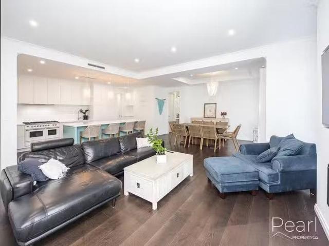 House for rent in Sorrento, Western Australia