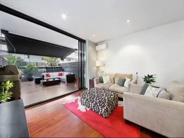 Condo for rent in Sydney, New South Wales