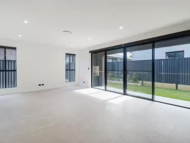 Condo for rent in Sydney, New South Wales