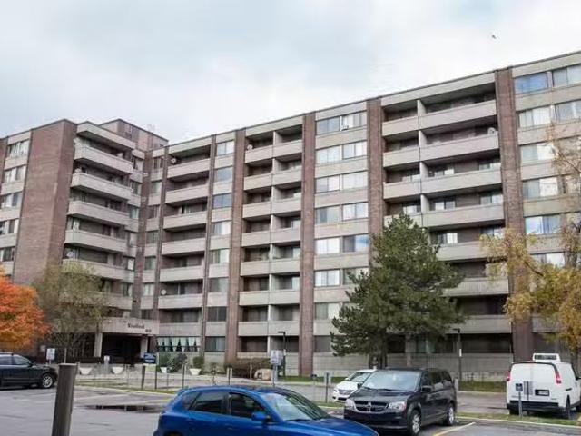 Condo for rent in Cote-saint-luc, Quebec