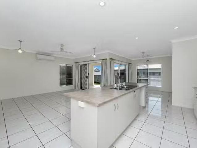 House for rent in Bushland Beach, Queensland