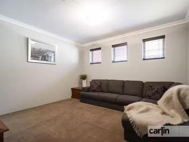 House for rent in Success, Western Australia