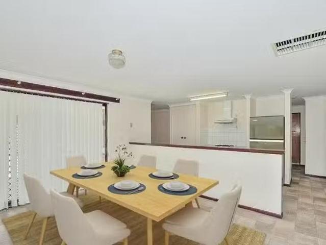 House for rent in Waikiki, Western Australia