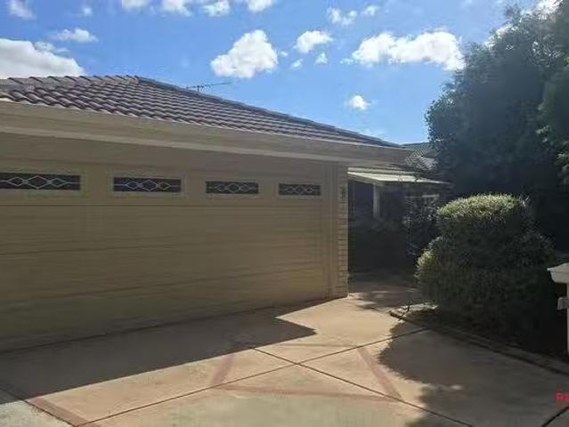 House for rent in Canning Vale, Western Australia