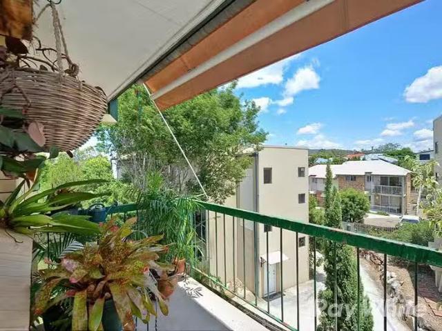 Apartment for rent in Toombul, Queensland