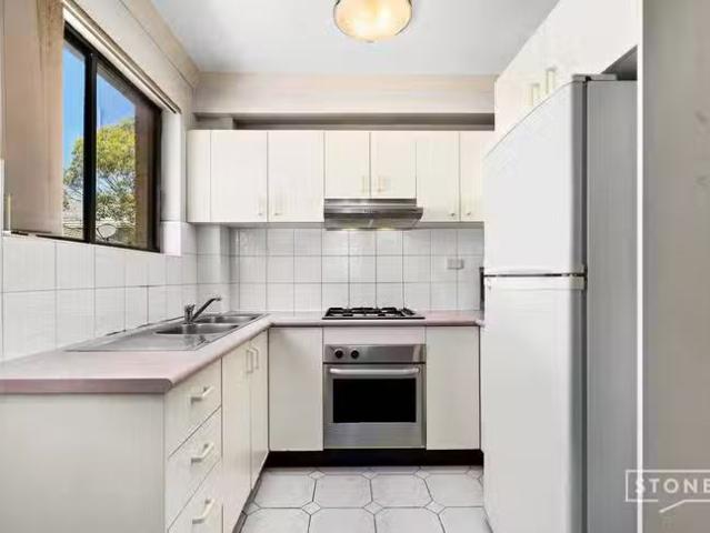 Apartment for rent in Rossmoyne, Western Australia