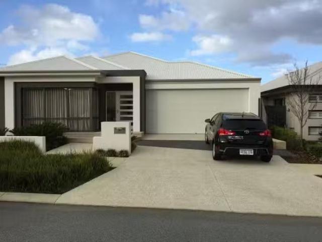 House for rent in Banksia Grove, Western Australia
