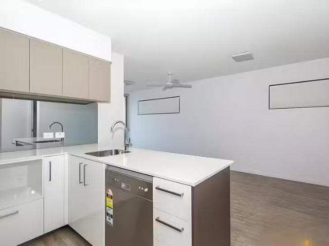 Apartment for rent in Toombul, Queensland
