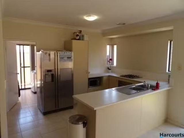 House for rent in Queens Park, Western Australia