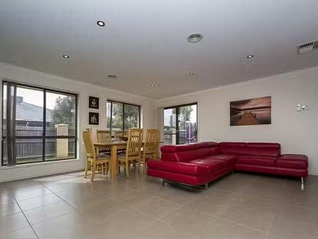 House for rent in Franklin, Australian Capital Territory
