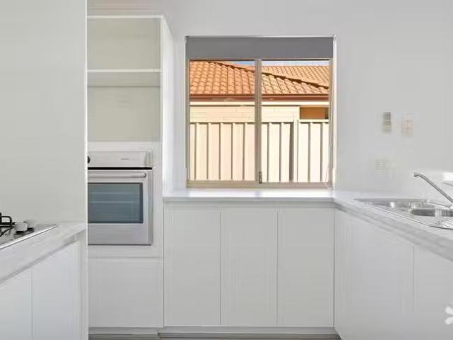 House for rent in Queens Park, Western Australia