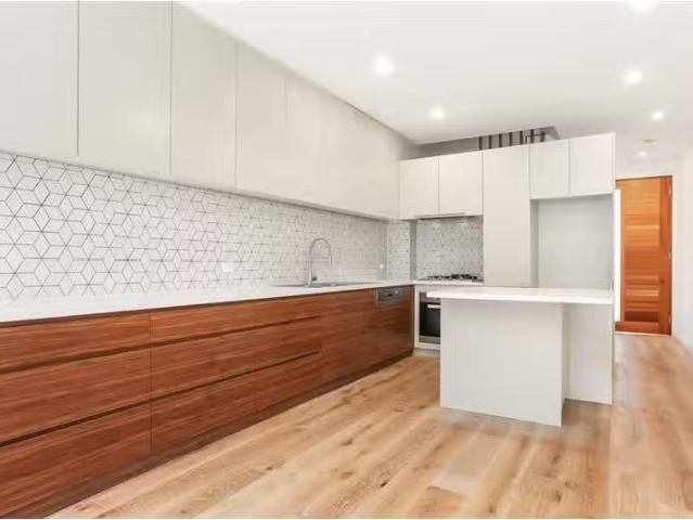 Condo for rent in Bondi Junction, New South Wales