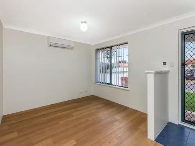 Apartment for rent in Waikiki, Western Australia