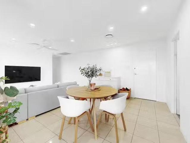 Apartment for rent in Toombul, Queensland