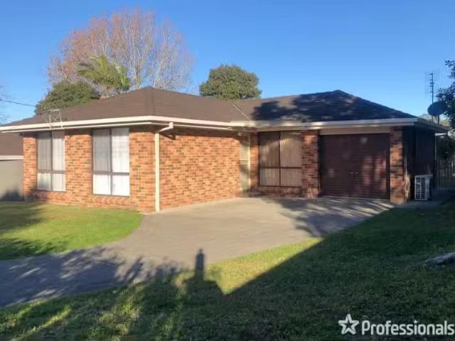 House for rent in West Nowra, New South Wales