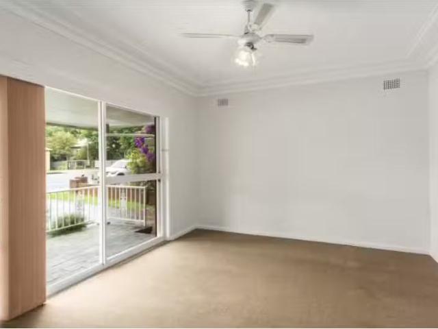 House for rent in Wollongong West, New South Wales