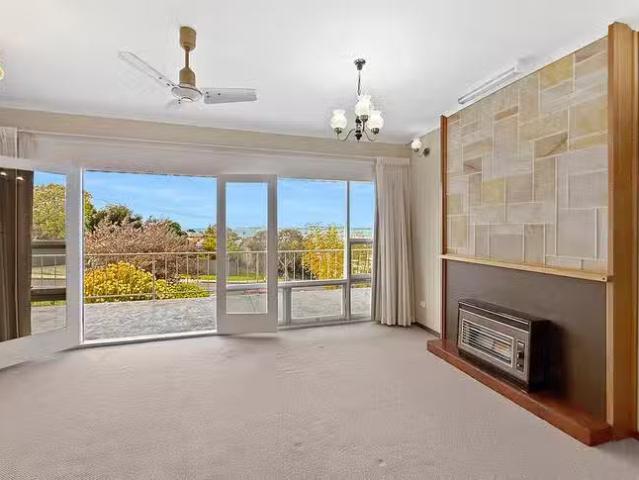 House for rent in Hamilton, Victoria