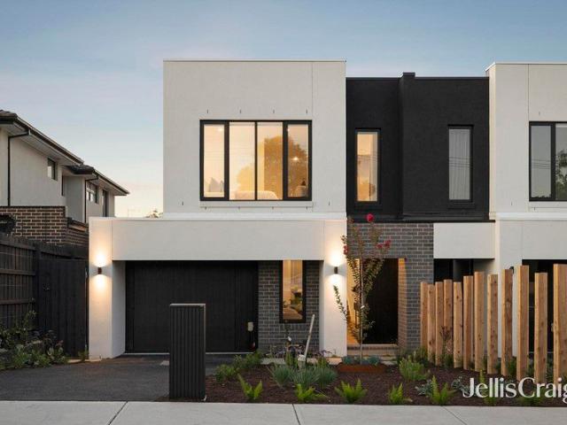 Townhouse for sale in Camerons Creek, Victoria