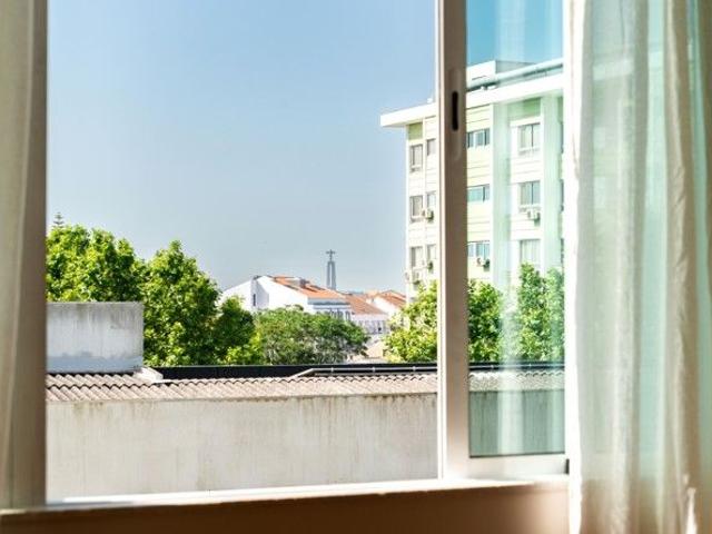 Apartamento alugar em Quinta do Cabrinha, Lisboa