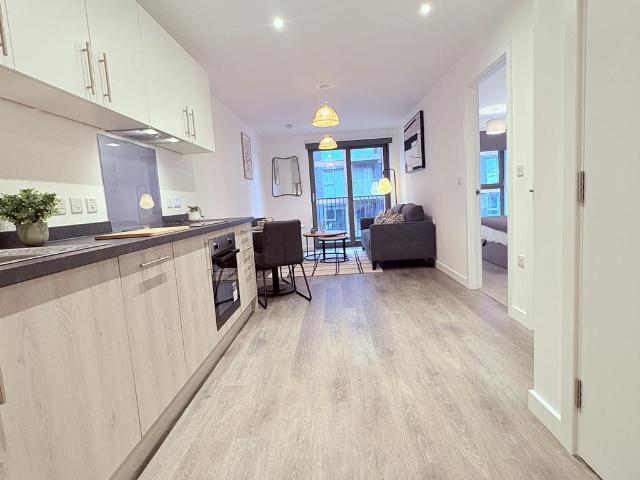 Apartment for rent in Burnedge, Greater Manchester