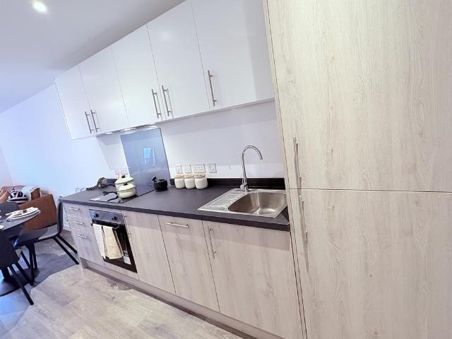 House for rent in Burnedge, Greater Manchester