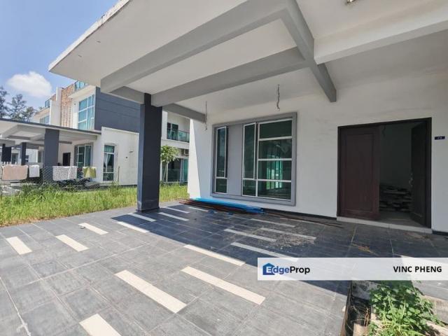 House for sale in Malaka