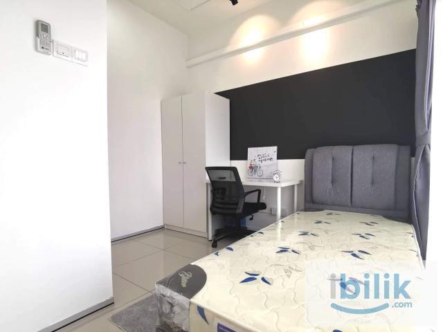 Room for rent in Petaling, Alam Impian