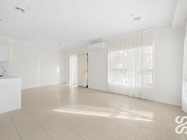 House for rent in Roxburgh Park, Melbourne