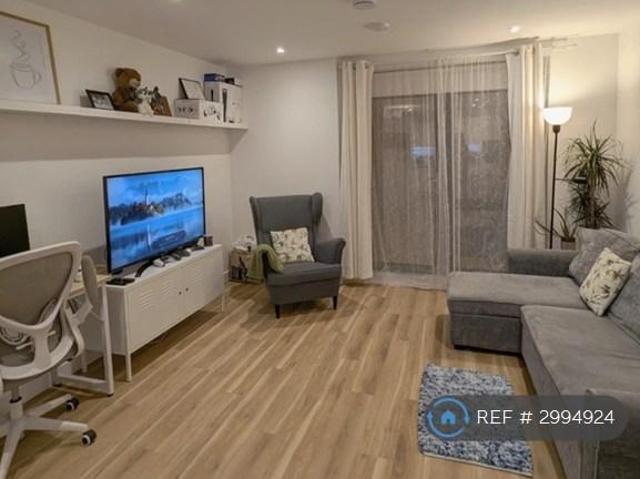 Apartment for rent in London Borough of Hounslow, Greater London