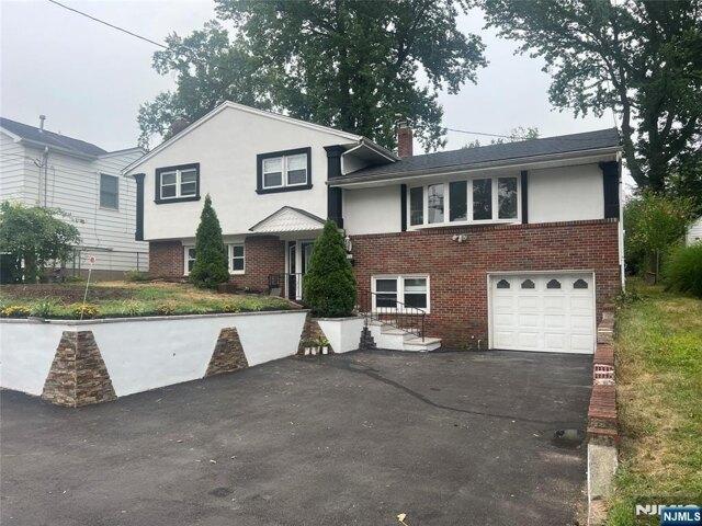 House for sale in Bergenfield House for sale in Bergenfield