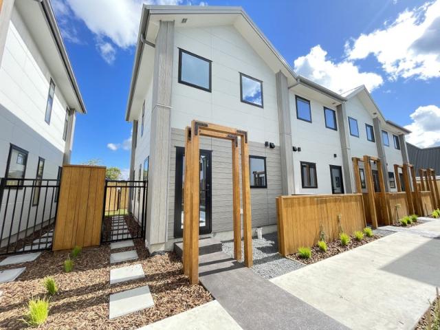 House for rent in Chaslands, Canterbury