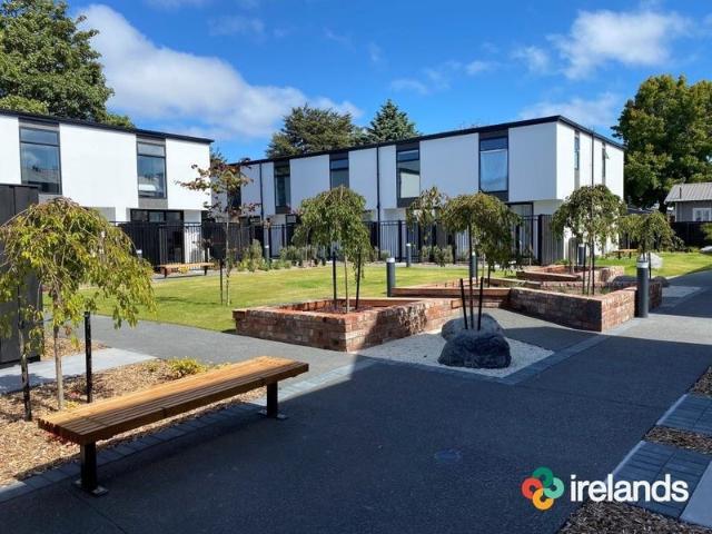 Apartment for rent in Chaslands, Canterbury