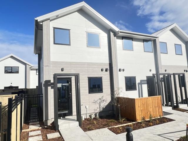 House for rent in Chaslands, Canterbury